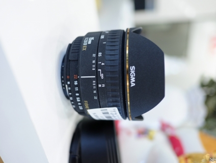 Ống kính Sigma 15mm f2.8D EX for Nikon cũ xài tốt