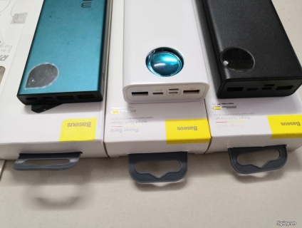 Pin sạc Baseus.Cáp.tai bluetooth..vv..