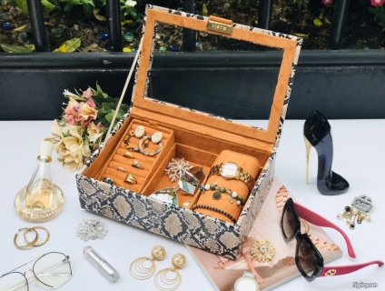 Hộp mắt kính + trang sức cao cấp VISTA