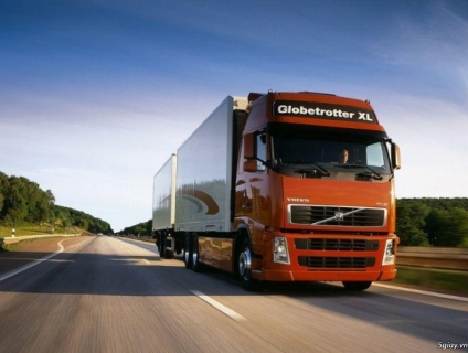 Vận chuyển hàng từ Hà Nội vào Sài Gòn bằng xe tải, container