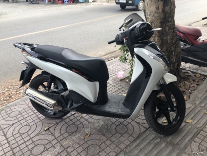 Sh 150i bstp 9 chủ đứng tên xe đẹp máy zữ nguyên zin chưa rớt đầu