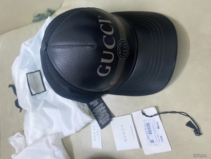 Cặp nón guuuu italy Size M58.