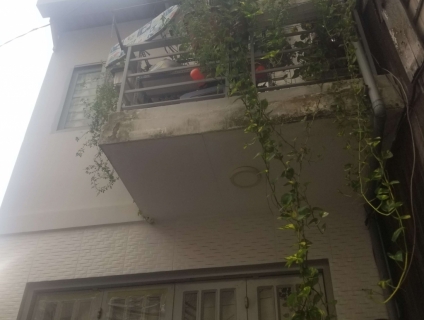 Bán Rẻ - Bán Gấp - Bán Nhanh căn nhà hẻm ôto Trần Quang Khải , 3,8 tỳ