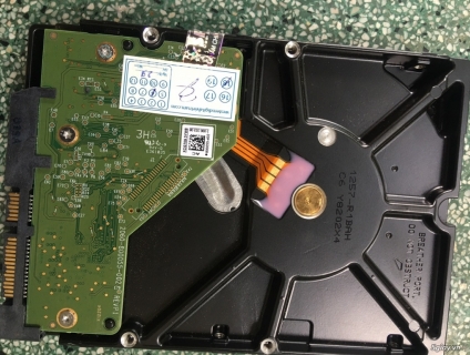 Cần bán HDD WD Purple (tím) 4T  (4000Gb) hình thật, bao test. Liên hệ: