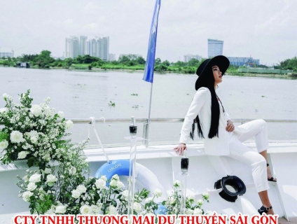 Ăn tối trên Tàu Indochina Junk