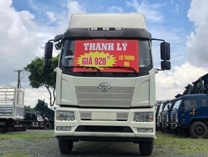 Xe Tải FAW J6 thùng dài 10m , giá thanh lý
