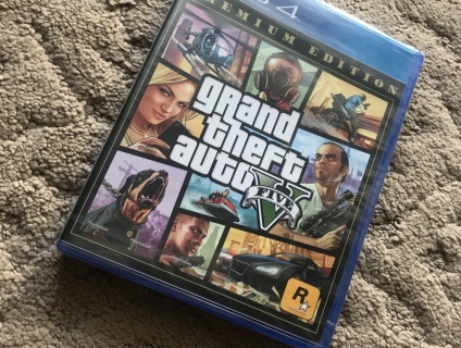 Bán đĩa game PS4 - GTA V Premium và Metal Gear Solid V Day One