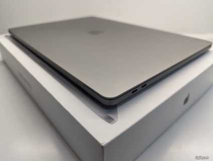 Macbook pro 2019 16" i9/16/512