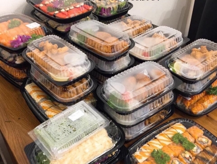 Hộp Nhựa HT17 Đế Đen 1 Ngăn Mang Về Dùng 1 Lần