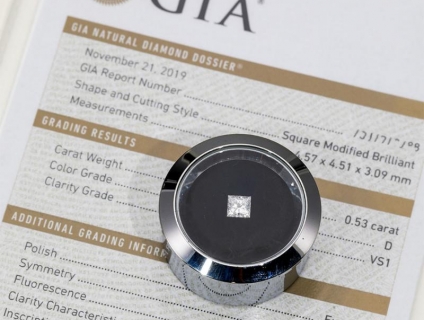 Giá kim cương GIA xem ở đâu? Kim cương 5ly giá bao nhiêu?