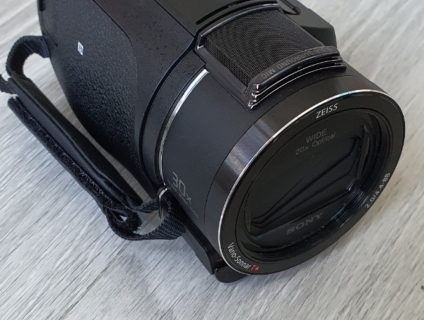 Sony FDR AX-40 chính hãng, mới sử dụng vài lần còn mới gần như 100% Fu