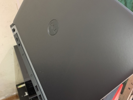 Dell E7470 màn hình cảm ứng 2K i7 Gen 6 /8G/256G hàng USA về còn đẹp