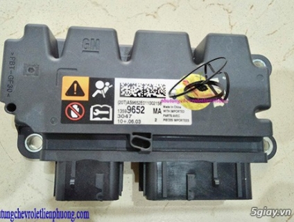 Hộp điều khiển túi khí xe Cruze chính hãng