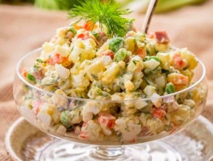 ĐIỂM DANH CÁC MÓN SALAD CHO MÙA HÈ TẠI PIZZA VINHOMES HẢI PHÒNG