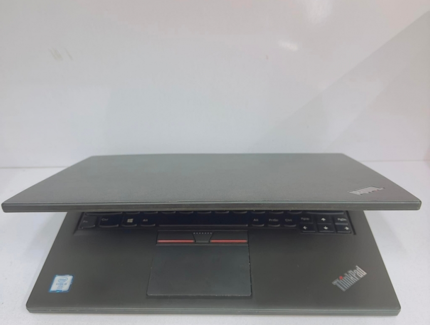 Laptop Lenovo Thinkpad X260 I5 6300u/8GB/256GB/12.5