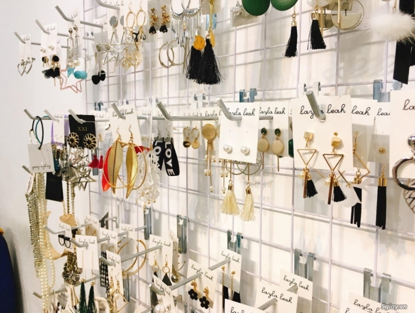 Cách đeo vòng tay thời trang nam nữ đẹp và tinh tế