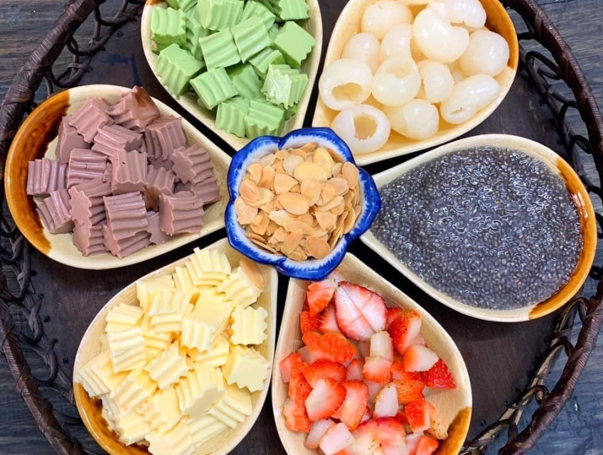 Làm chè khúc bạch “núng nính” theo công thức của buffet ngon Hải Phòng