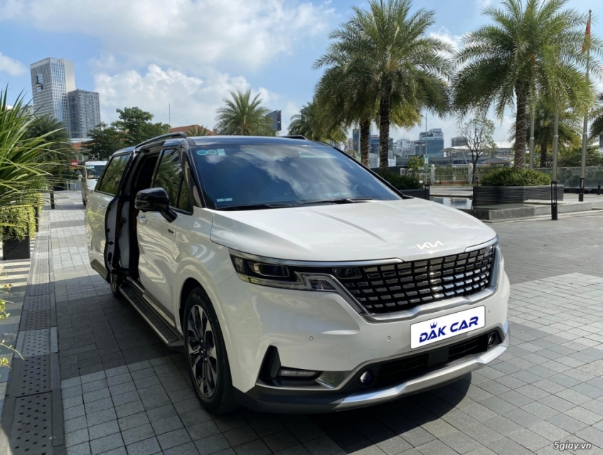 Chuyên cho thuê xe tự lái và có tài Tân Phú