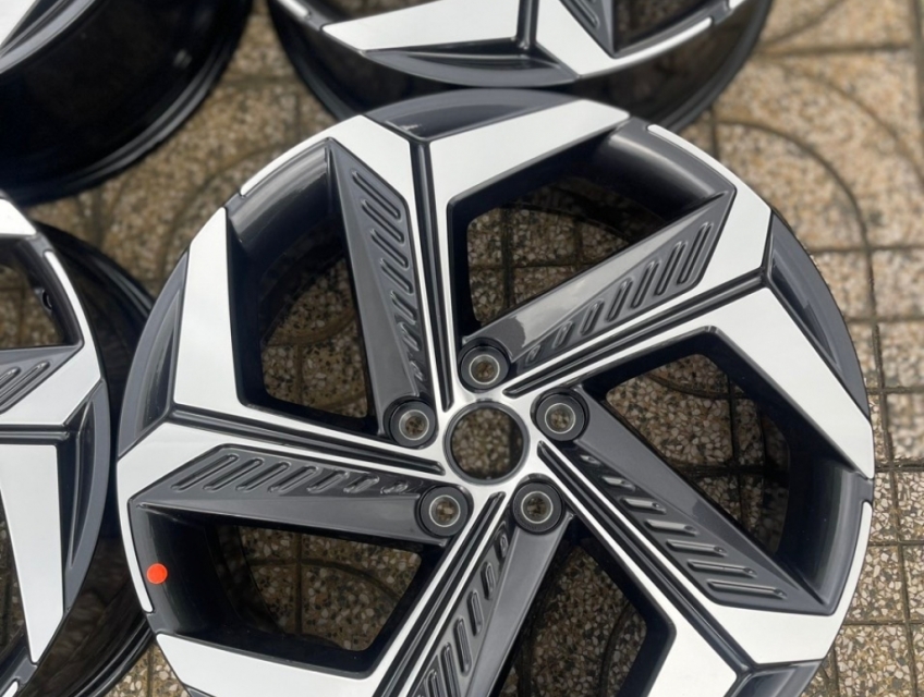 Mâm zin tháo xe Hyundai Tucson 2023 bản Turbo size 19 inch
