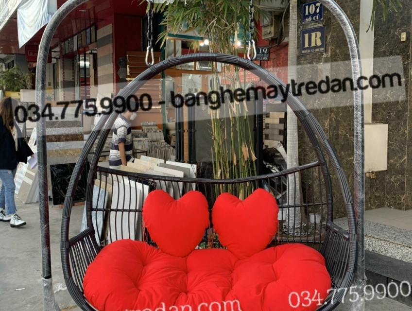 Xích đu đôi nhựa giả mây màu đen giá rẻ