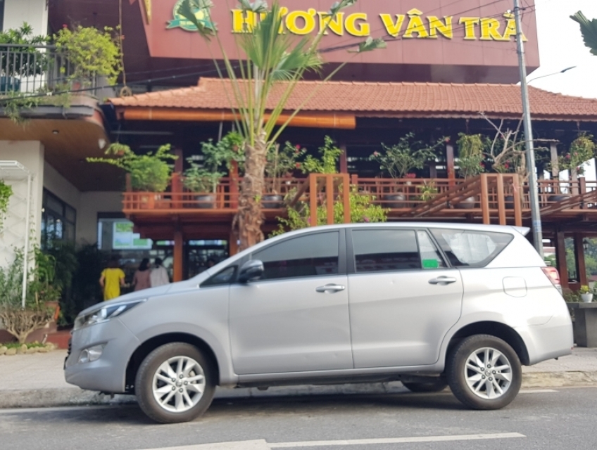 Cho thuê xe du lịch.