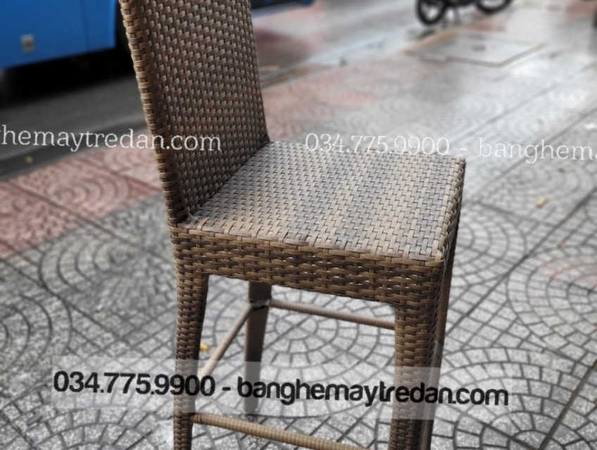 Ghế quầy bar nhựa giả mây lưng cao