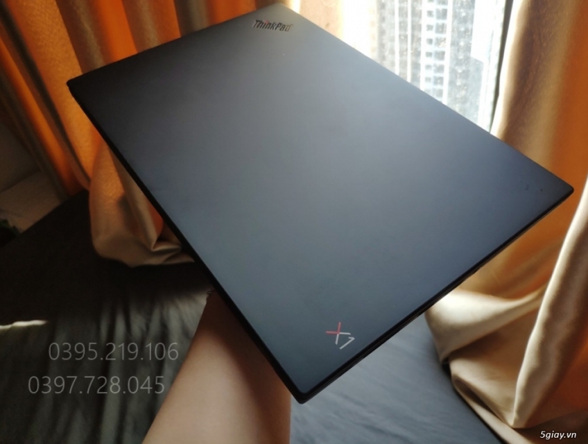 Thinkpad X1 Carbon Gen 7 máy Mỹ đẹp keng, siêu nhẹ 1.1kg