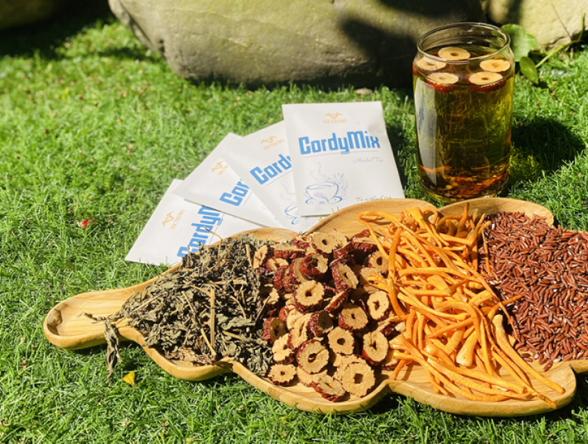 Trà đông trùng tứ vị