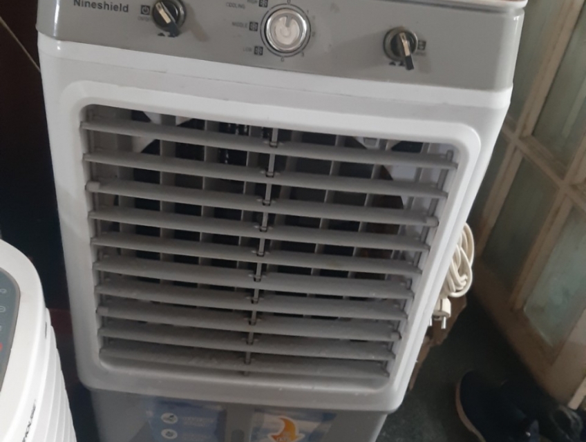 CẦN BÁN QUẠT HƠI NƯỚC ĐÃ SÀI CÒN TỐT CÓ SHIP TP.HCM