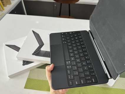 Bàn phím và apple pencil chính hãng giá siêu tốt