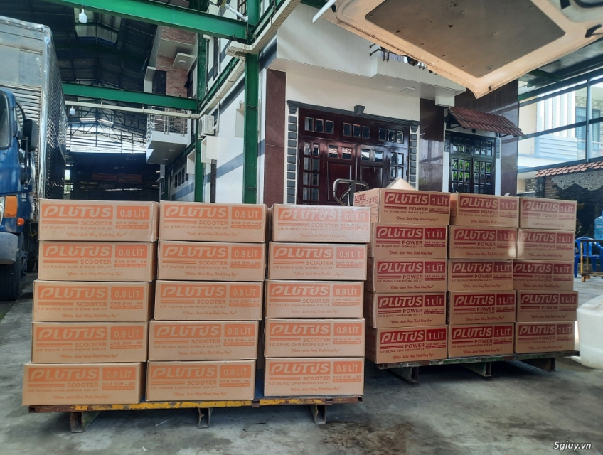 Plutus dầu nhớt xe máy cao cấp
