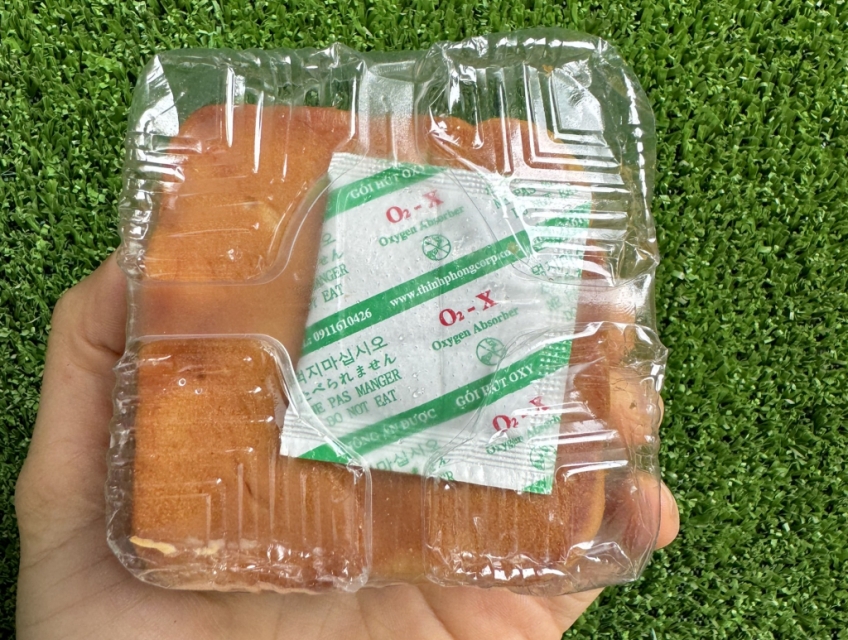 Gói hút O2X bảo quản bánh trung thu