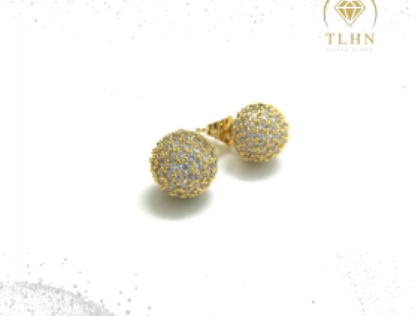 Khuyên tai nữ: Điểm nhấn cho các nàng hot nhất 2024