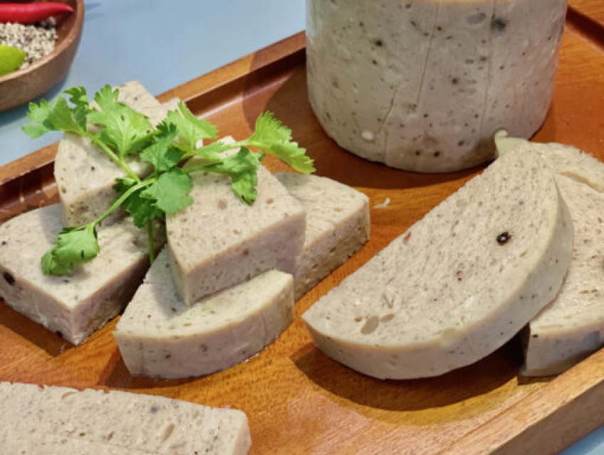 Chả lụa heo Anh Phương thơm ngon loại nửa kg