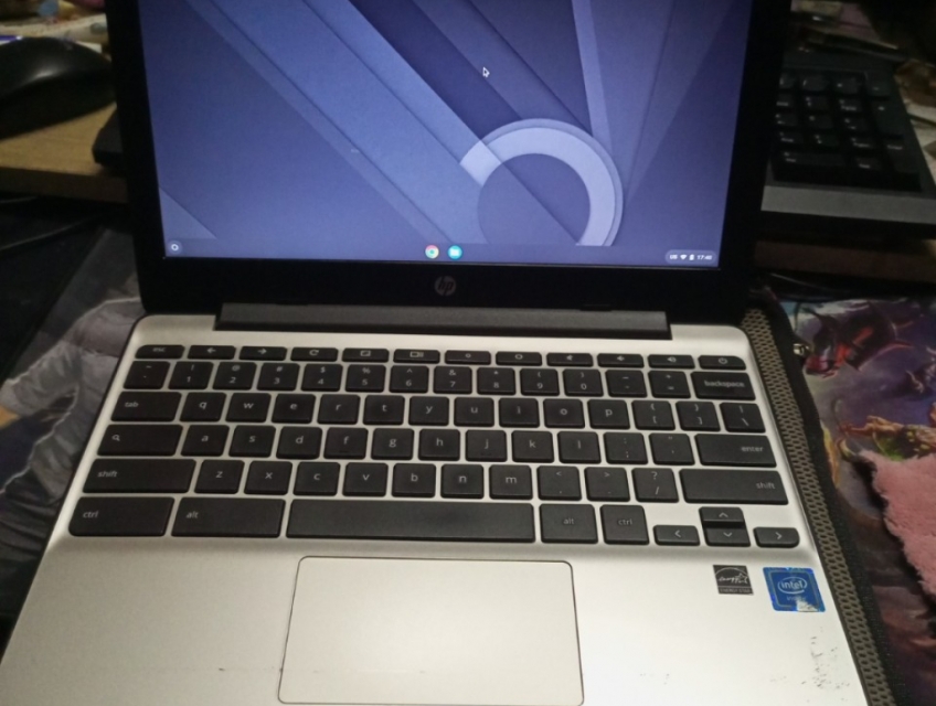 TpHCM: Cần bán HP Chromebook 11 G5, Z8750, Pin 10h, 85%, 2/16, 11.6"