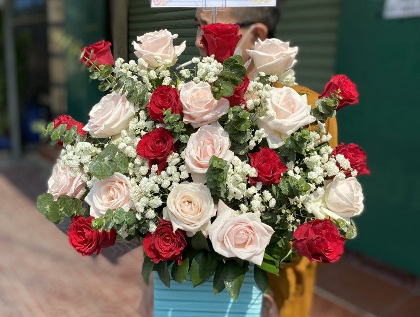 Lợi ích không thể phủ nhận khi mua hoa sáp online