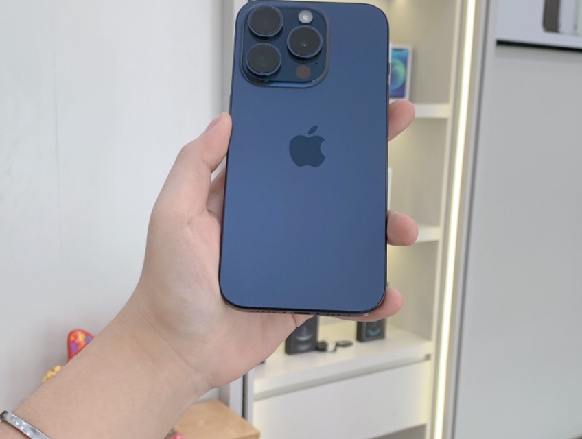 IPHONE 15PRO 256GB XANH LL CÒN BẢO HÀNH APPLE