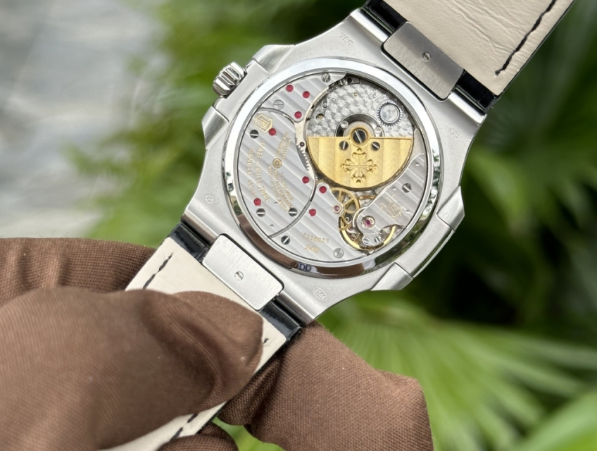 Đồng hồ Patek philippe 5712