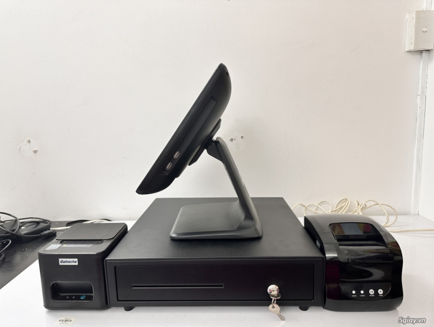 Máy tính tiền cảm ứng cho quán trà sữa , trà chanh : 0917.66.4444