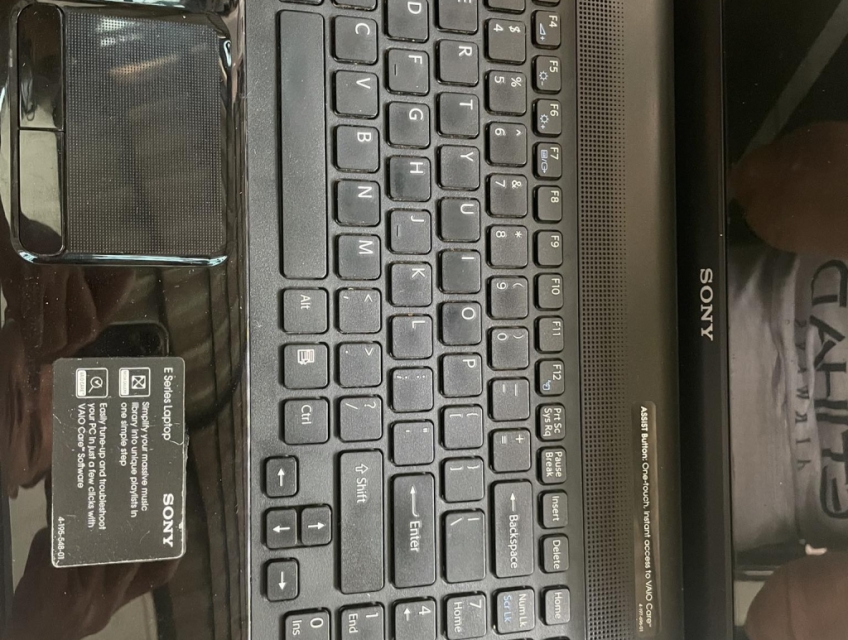 Laptop Sony Waio mới 95% bán 850k