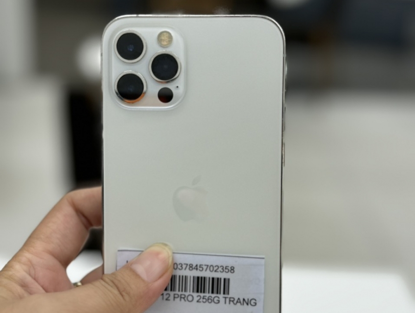 DĨ AN TABLET PLAZA IPHONE 12 PRO GIÁ SỐC BẢO HÀNH 12 THÁNG