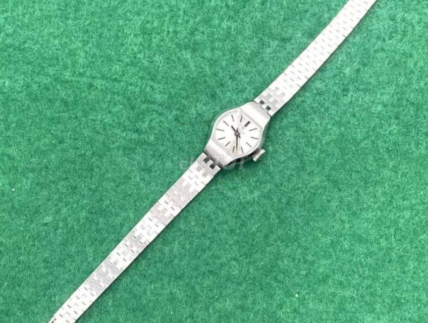 Đồng hồ nữ Vulcain hàng Thụy Sĩ cổ máy cơ tình trạng mới chưa xài