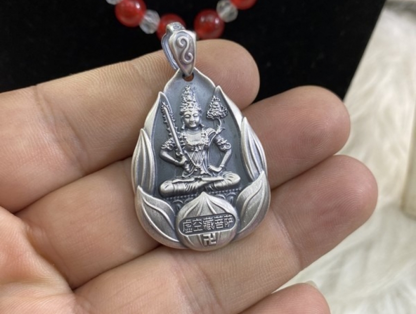 Phật bản mệnh tuổi kỷ sửu món quà tặng ý nghĩa đem lại may mắn tài lộc