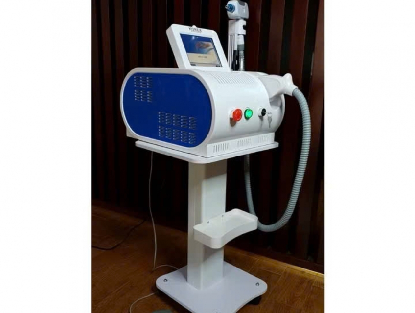 == Máy xóa xăm + trị nám ==