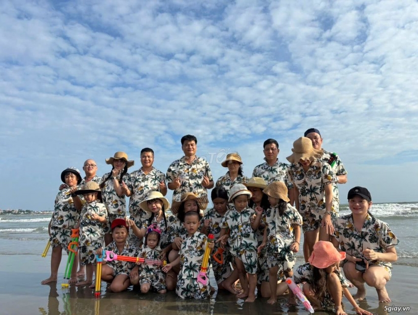 Tuyển 2 Giáo Viên , 2 bảo mẫu