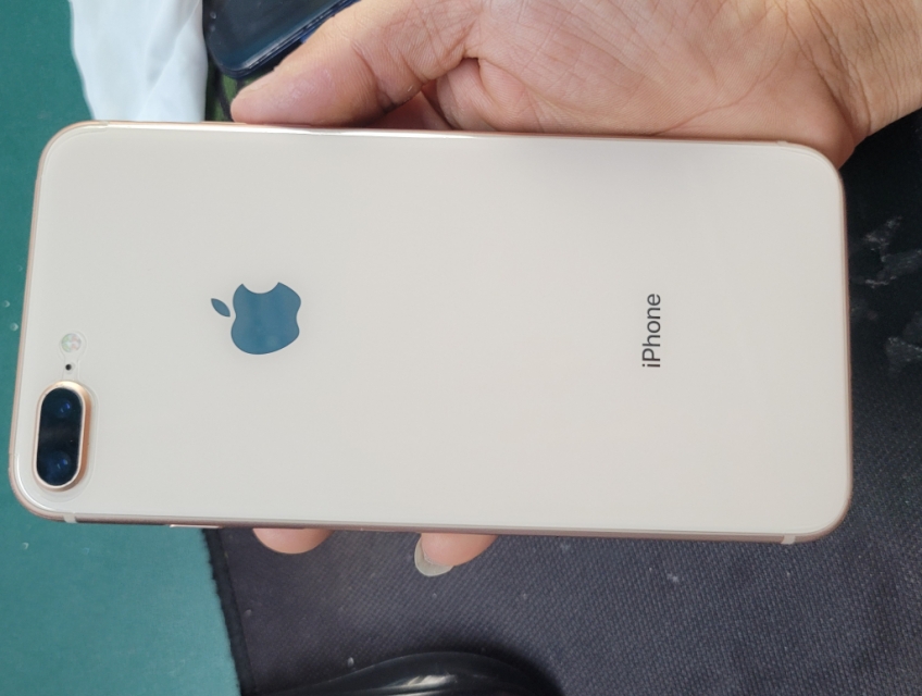 Iphone 8 plus gold 256g máy đẹp 98%