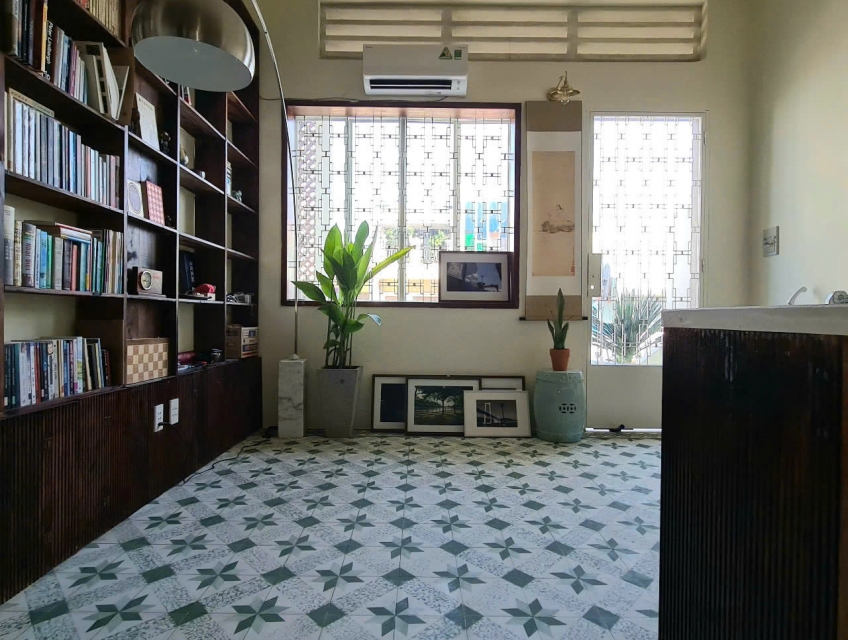 Bán Căn Hộ Tập Thể, Lầu 2, 12-14 Đường Bạch Vân, Phường 5, Quận 5