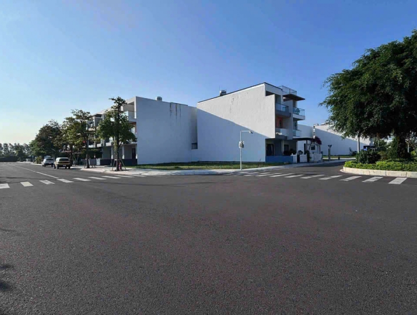 ► Lô góc 3 mặt hiền cực hiếm có , đẹp long lanhđường số 15 Dương thị