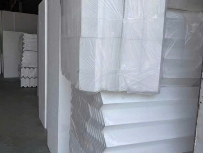 Tấm xốp eps chèn lót đồ điện tử chống va đập khi vận chuyển