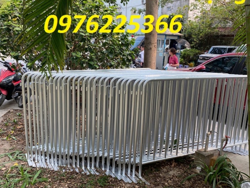 Giá hàng rào di  động, hàng rào sắt di động